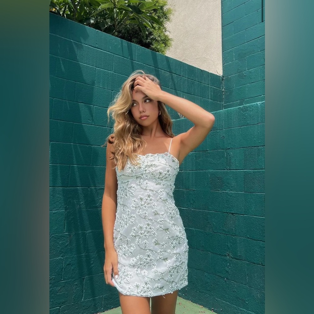 12th Tribe White Floral Spaghetti Strap Mini Dress - S